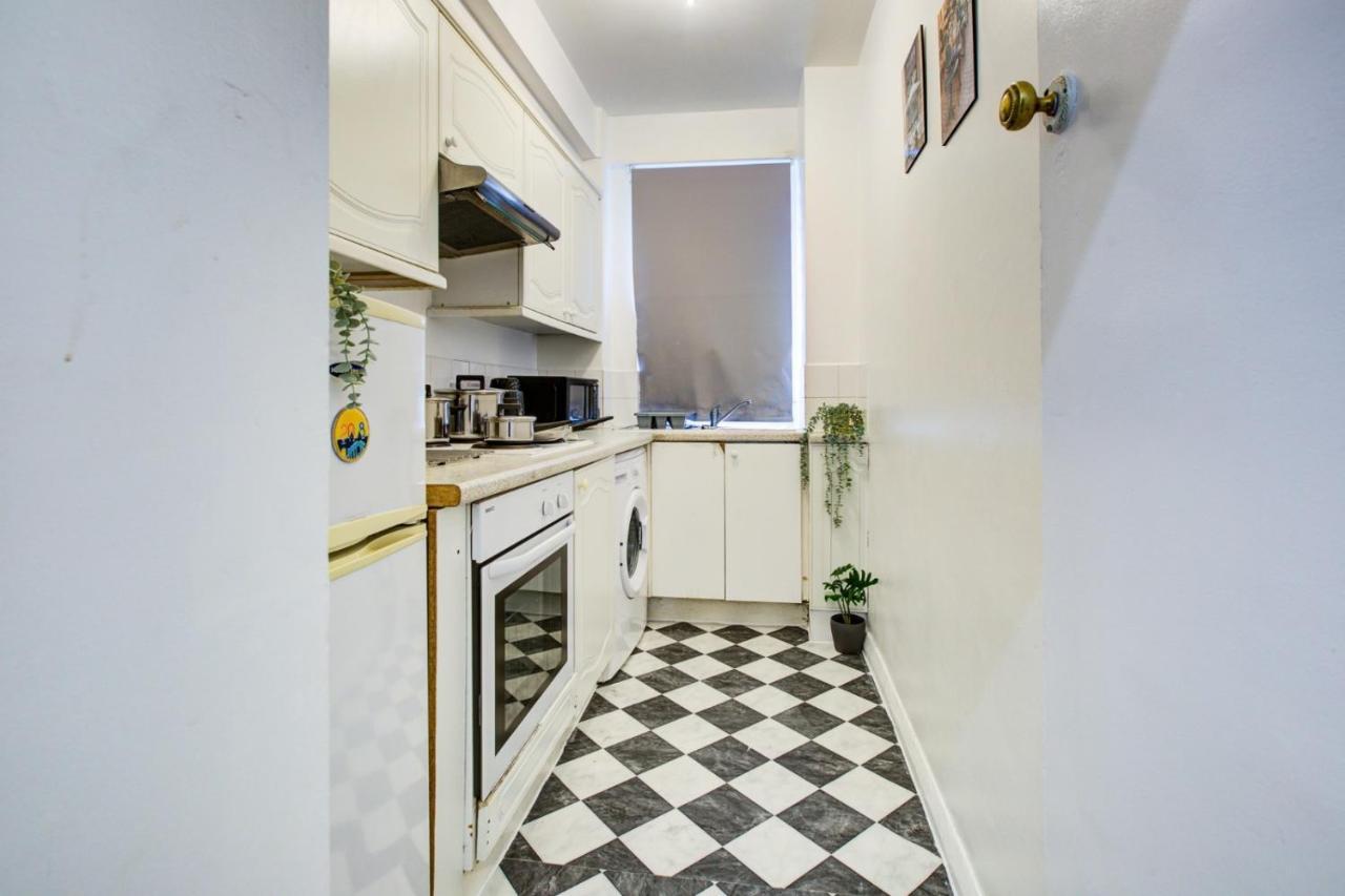 Evelyn Beautiful 2 Bedroom Apartment Лондон Екстериор снимка